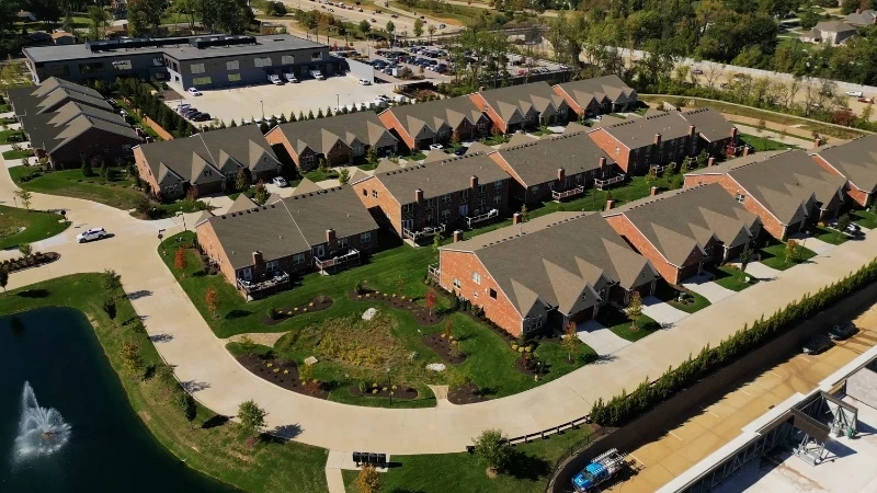 Luxury villas in Frontenac, MO
