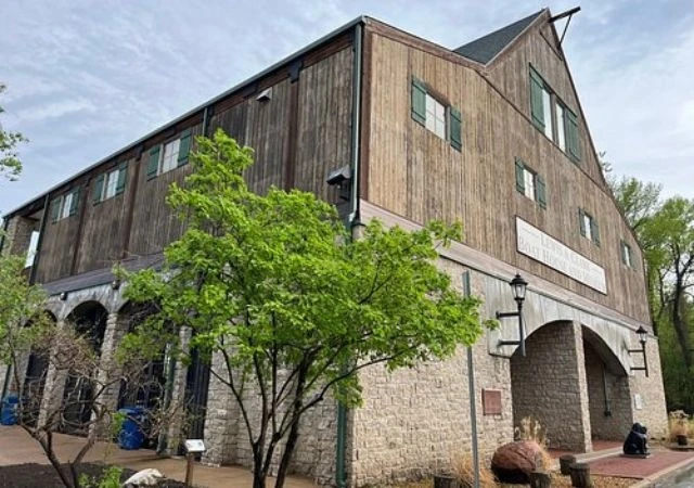 Lewis & Clark Boat House and Museum