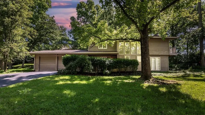 Des Peres Homes