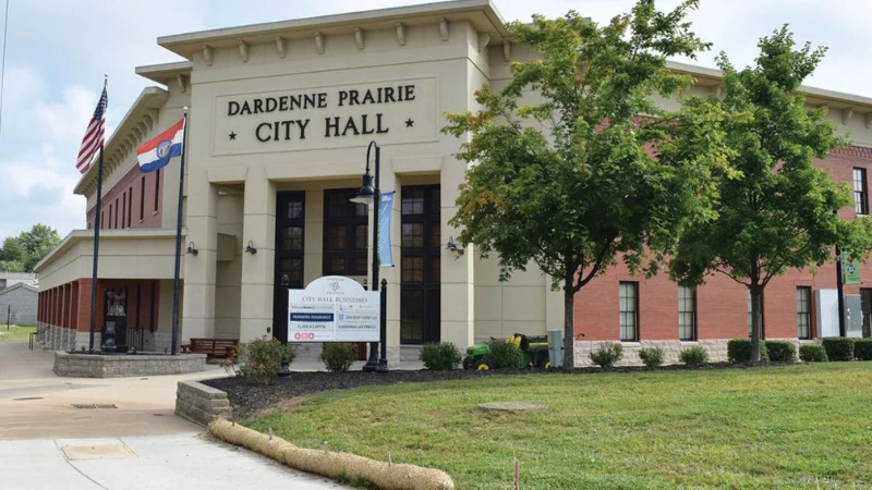 DARDENNE PRAIRIE CITY HALL