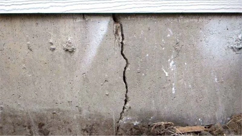 Crack in foundation