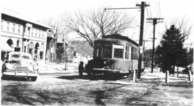 Wydown-Hanley intersection trolley
