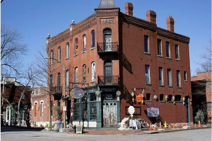 Venice Cafe in Benton park St. Louis