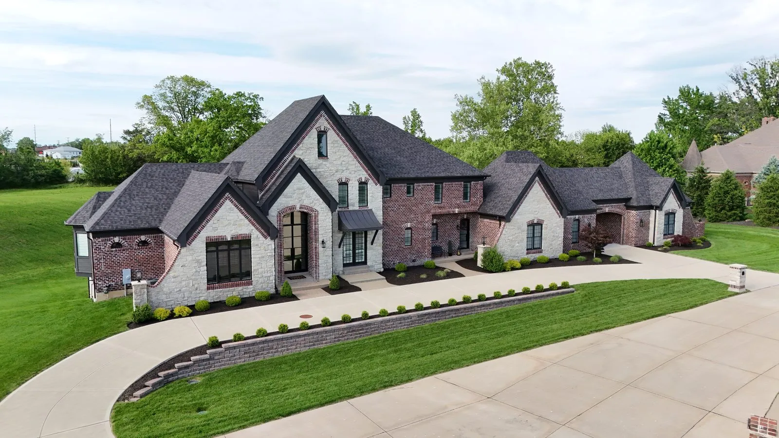 17011 Kennedy Crossing Court, Wildwood, sold by Gateway Realty Group