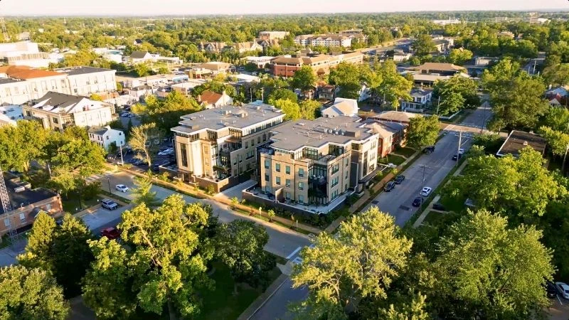 Luxury condo buildings in Kirkwood, MO