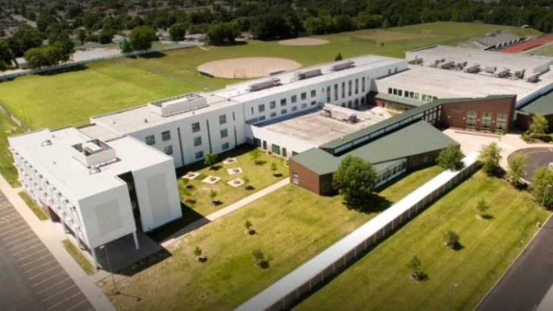 Fort Zumwalt West High School