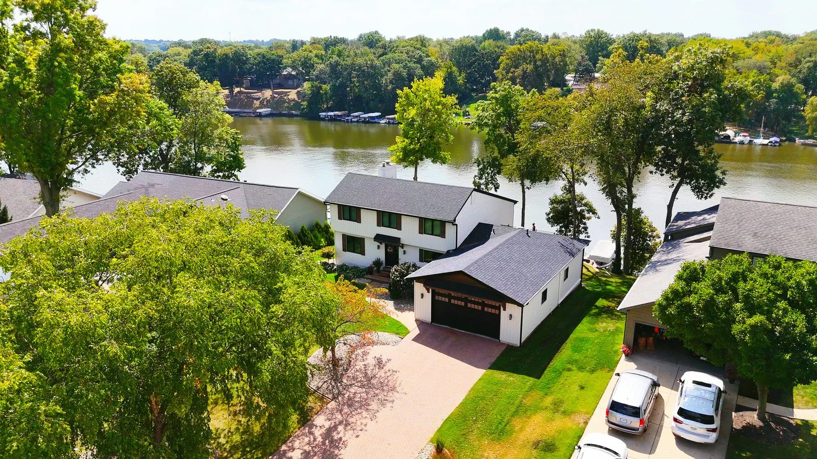 39 Questions to Ask a Realtor When Selling Your Home (2026)