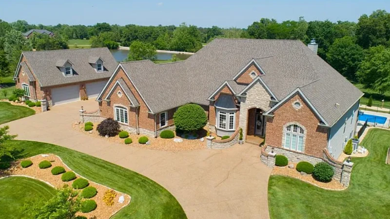 High end Foristell home built in 2005