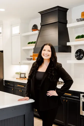 Lana Prinster, Real Estate Professional at Gateway Realty Group