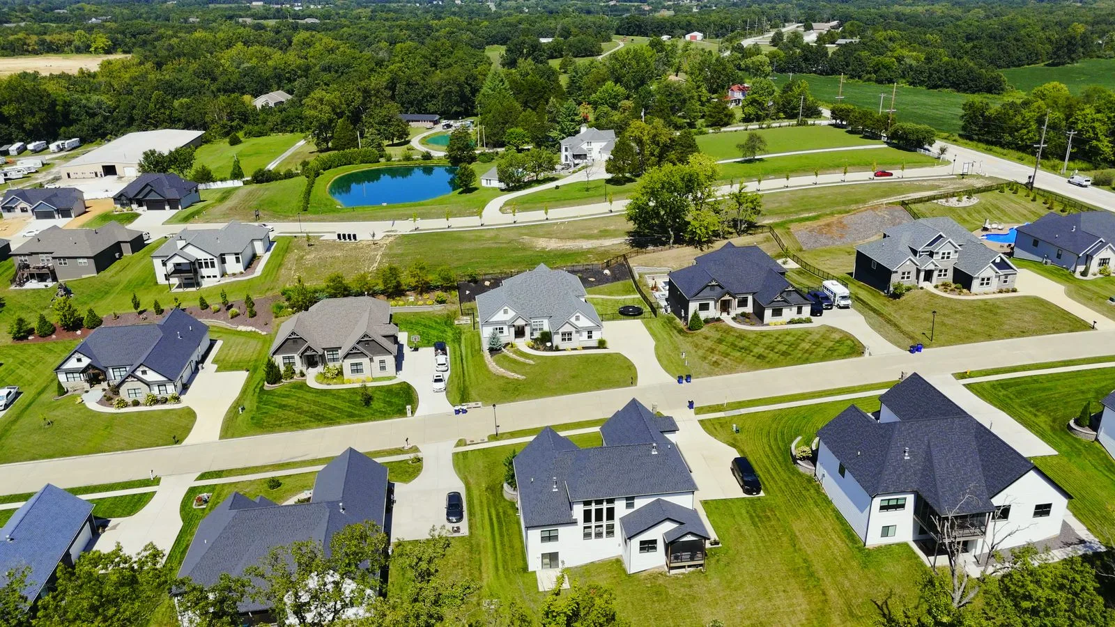 Newer built homes at Hawthorne Ridge in Foristell, Missouri