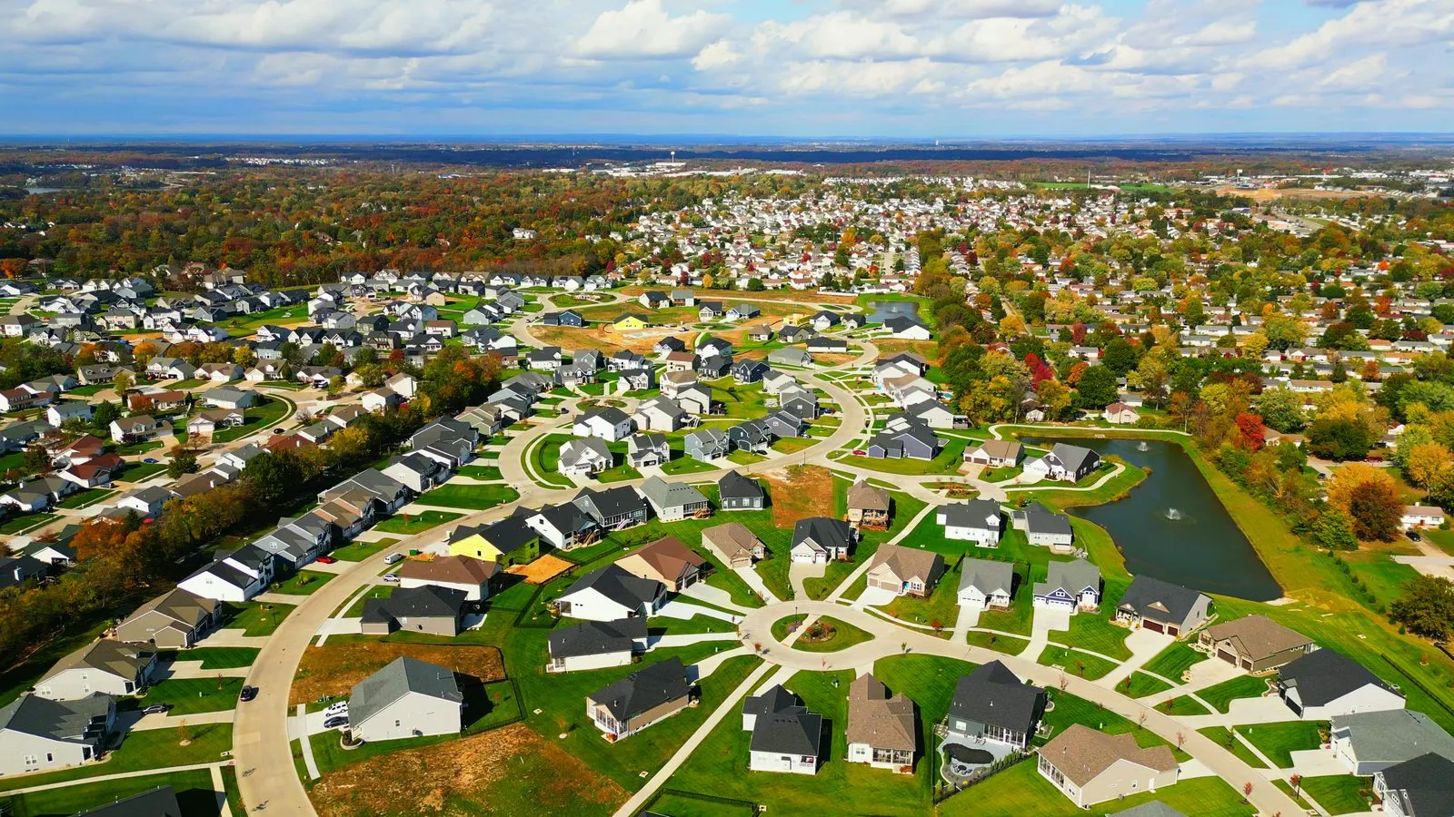 Wide aerial view of the Inverness neighborhood in Dardenne Prairie, Missouri