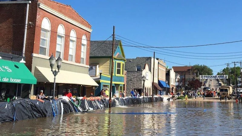 Scene on Main Street in Eureka during the 2017 flood