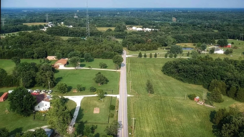 A section of Dietrich Rd in Foristell, MO