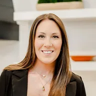 Tracy Sanders, Real Estate Professional