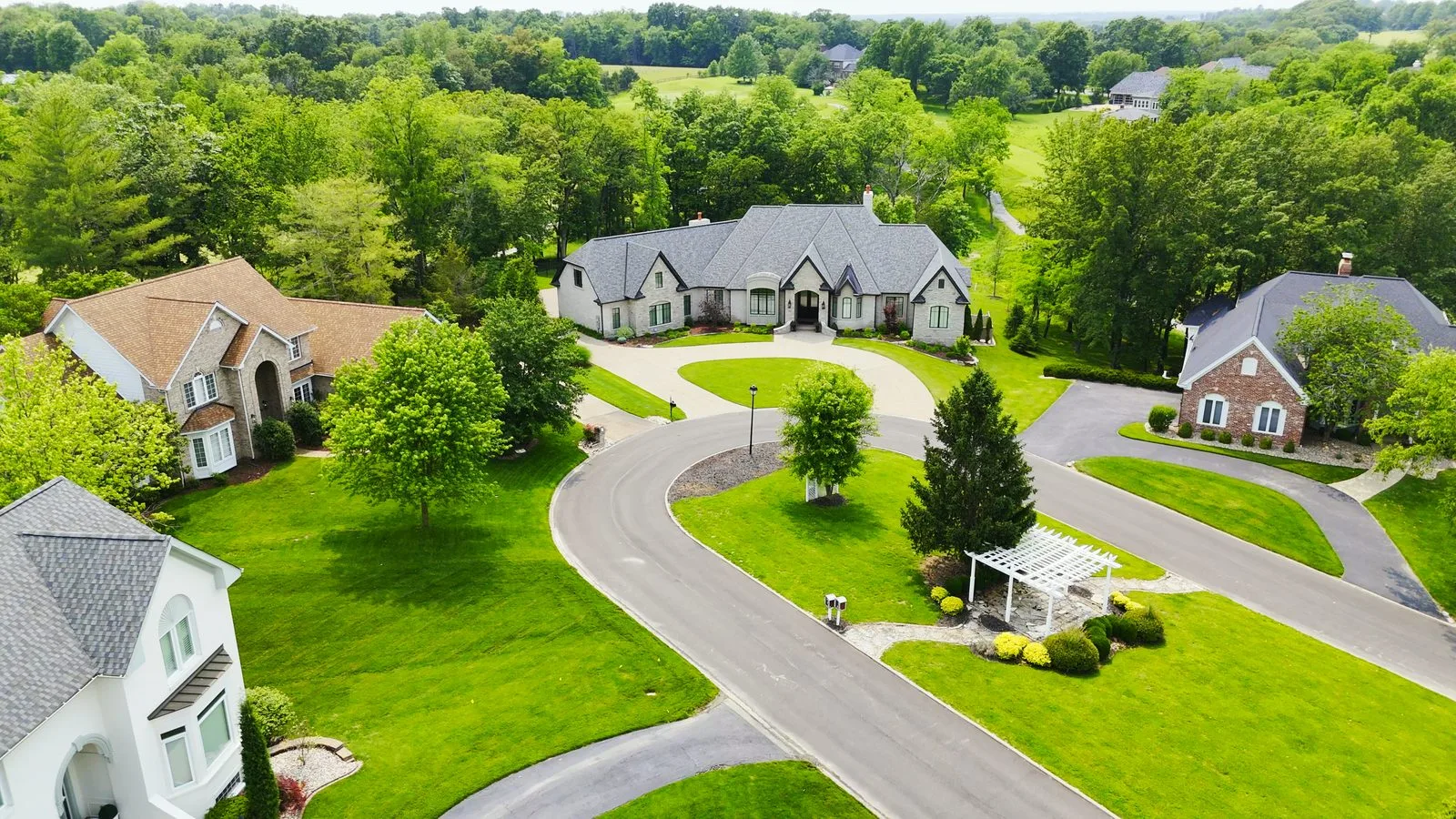 Neighborhood in Whitmoor Country Club