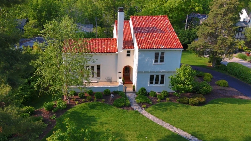 Charming home in Glendale MO
