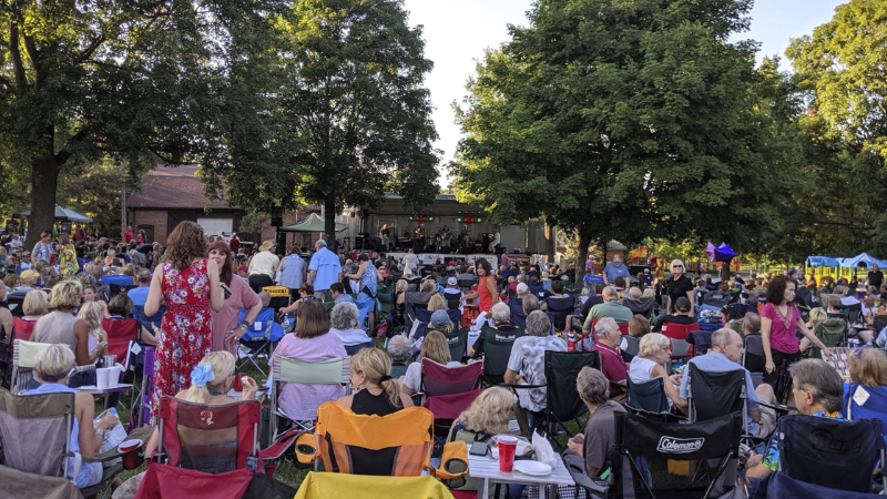 Summer concert series at Des Peres Park Summer concert series at Des Peres Park