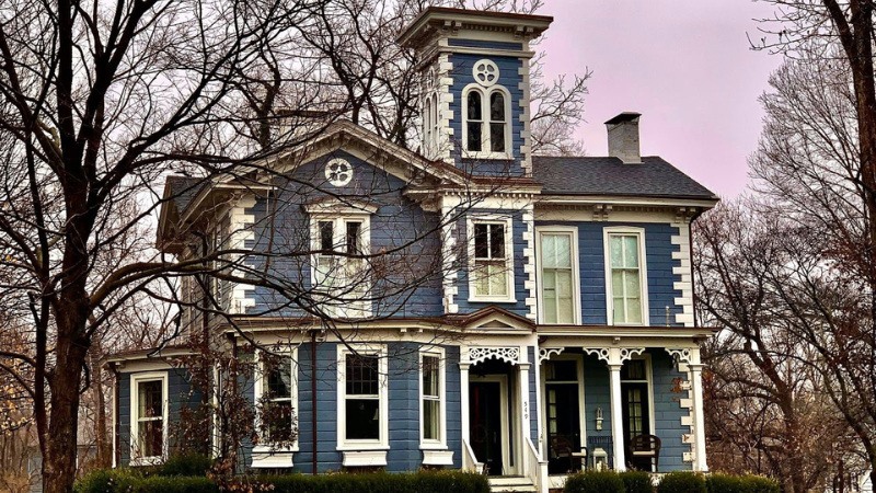 Italianate home built in 1863