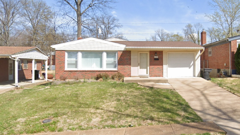 Single level home in North Central, University City, MO